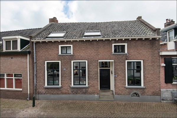 Gasthuisstraat 21, Heukelum